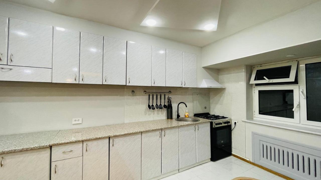 3-Bedroom Apartment On Ohunboboev ทาชเคนต์ ภายนอก รูปภาพ